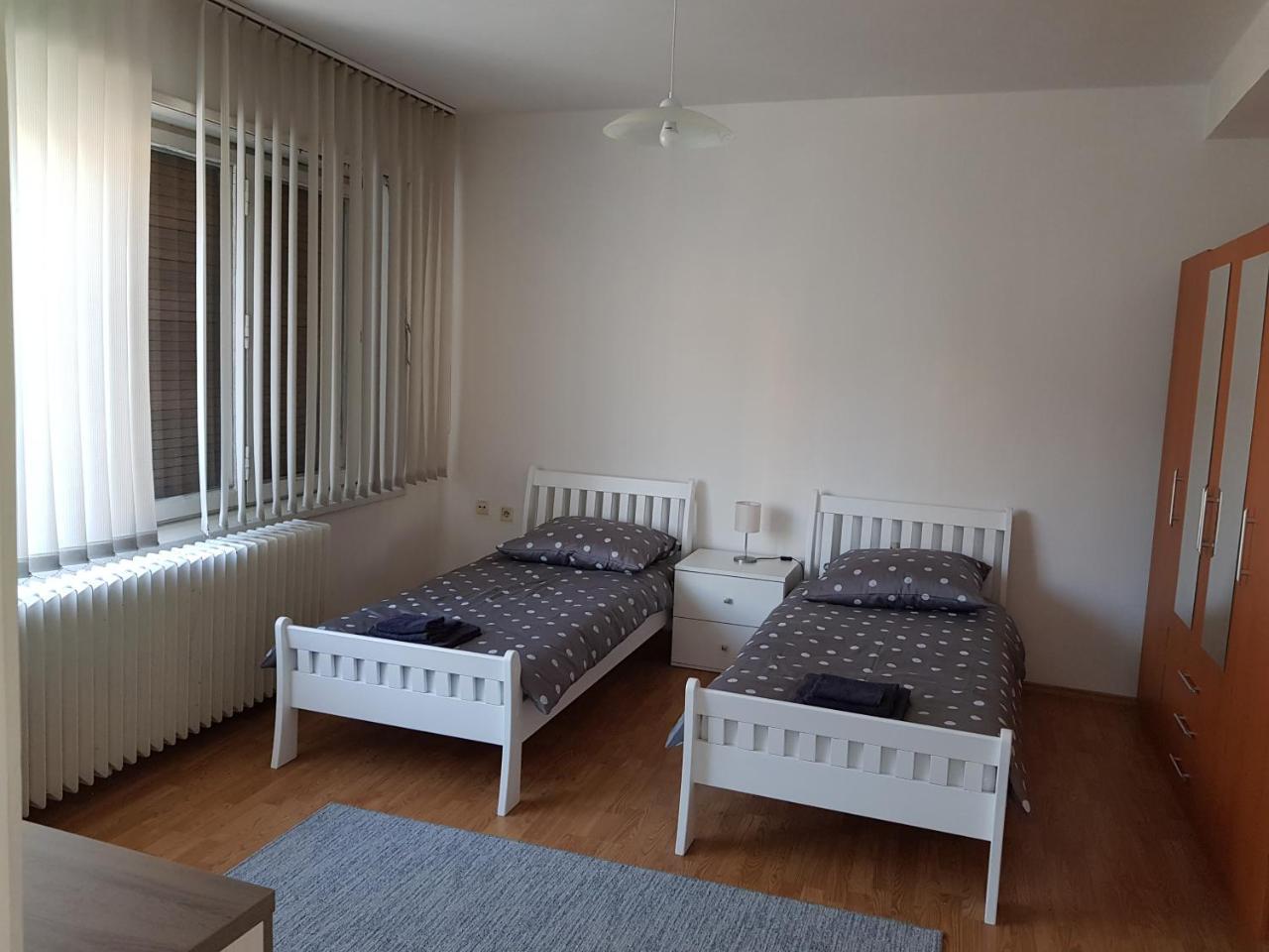 Sara Apartment Баня-Лука Екстер'єр фото