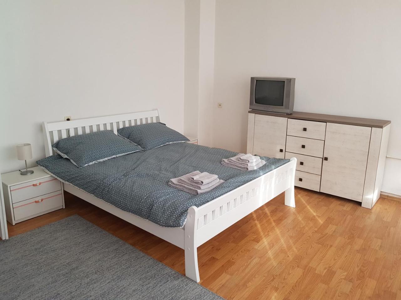 Sara Apartment Баня-Лука Екстер'єр фото