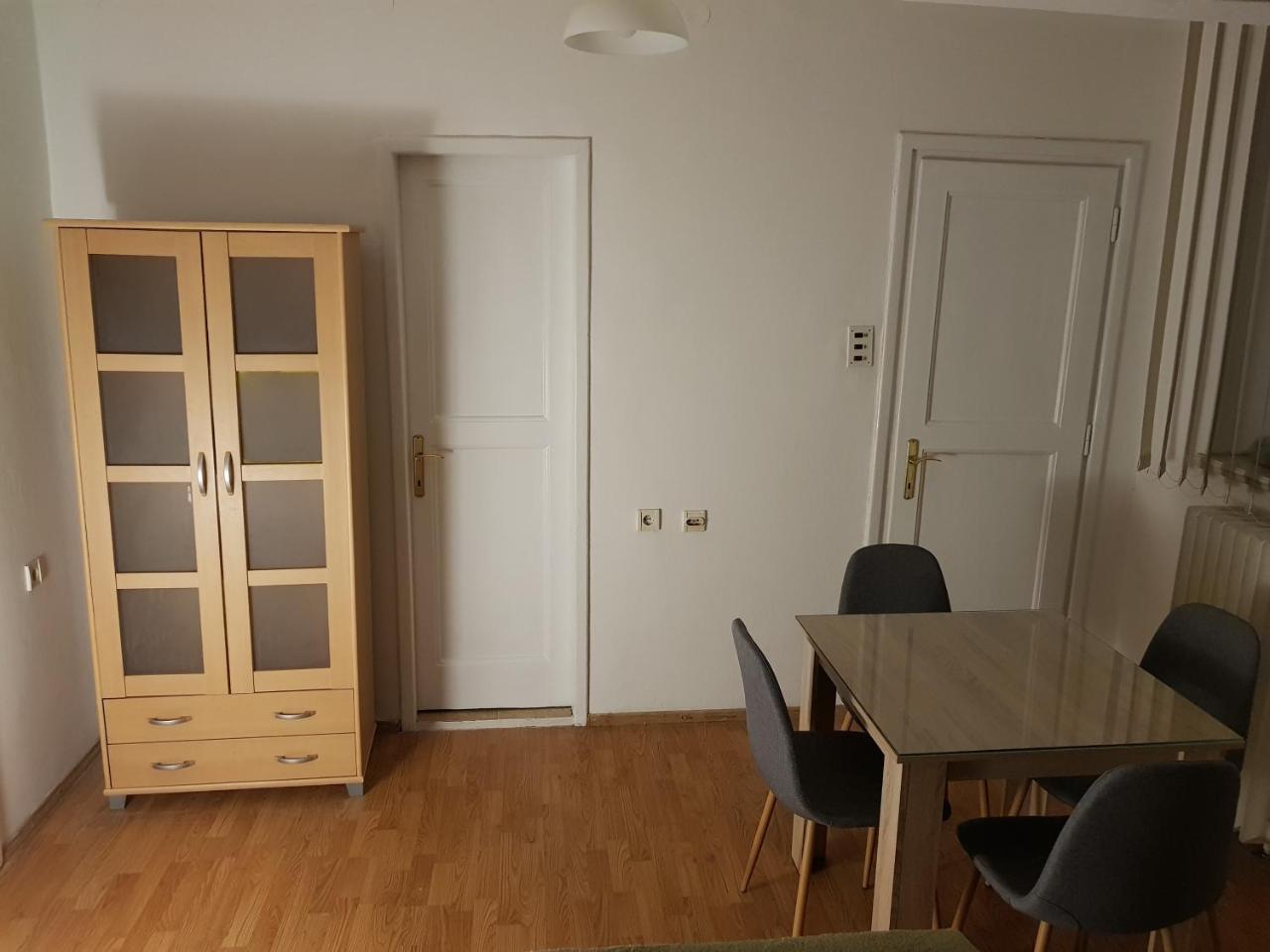 Sara Apartment Баня-Лука Екстер'єр фото